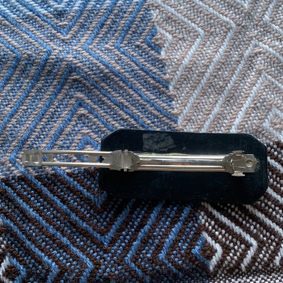 Hand Painted Hair Clip - Picture 3 of 5